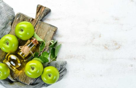 איך להשתמש בחומץ תפוחים כדי לשלוט על רמות הסוכר בדם ולעזור לירידה במשקל